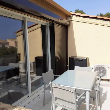 D'une Avec Piscine Partagee Et Terrasse Amenagee A A 2 Km De La Апартаменти Агд