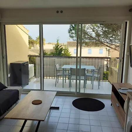 D'une Avec Piscine Partagee Et Terrasse Amenagee A A 2 Km De La Апартаменти *